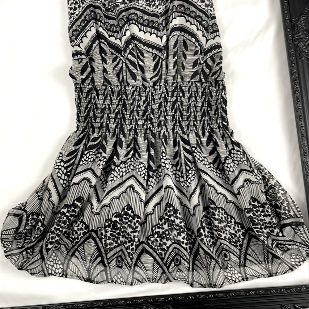 GLAM SUMMER DRESS SIZE SMALL